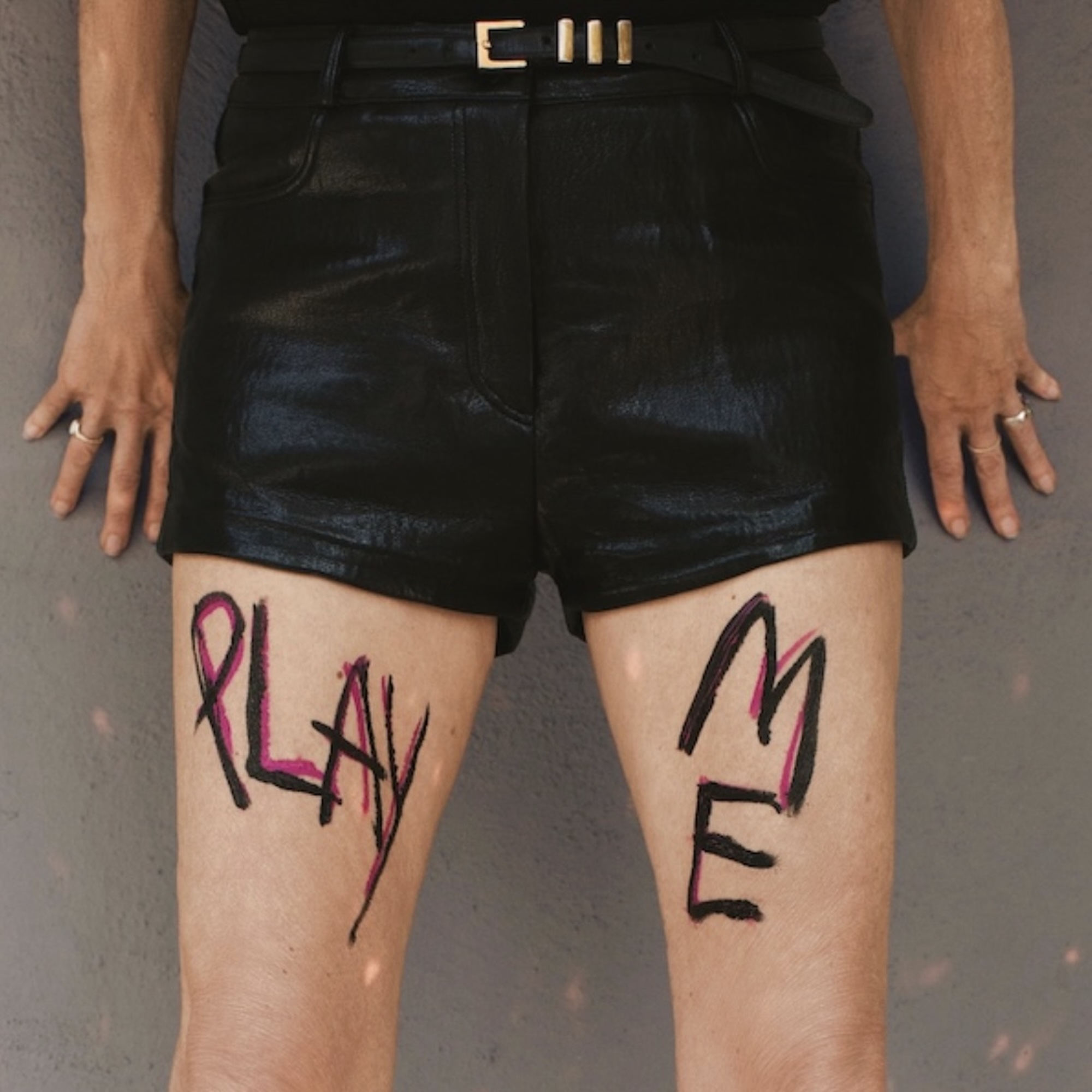 Couverture de l'album ‘Play Me’ de Kim Gordon